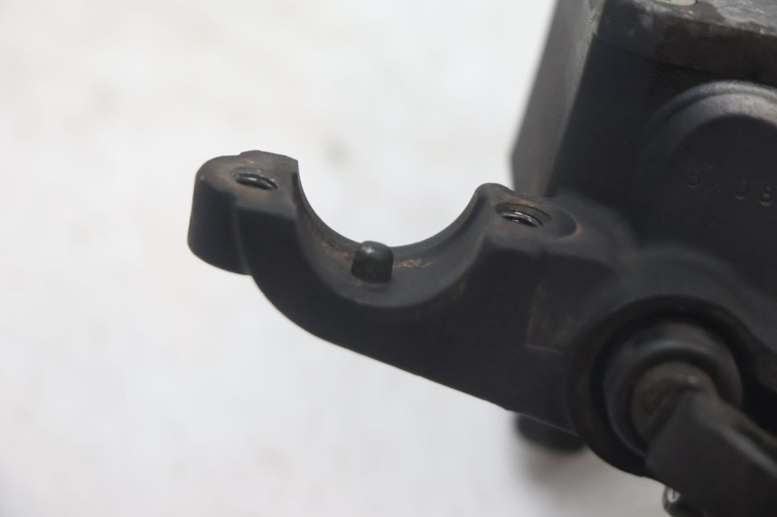 photo de MAITRE CYLINDRE AVANT YAMAHA XMAX X-MAX 125 (2006 - 2009) - Vue d’ensemble