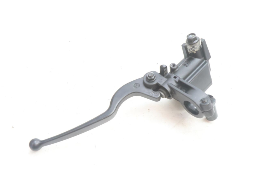photo de MAITRE CYLINDRE AVANT YAMAHA X-MAX XMAX 125 (2010 - 2013) - Points de fixation