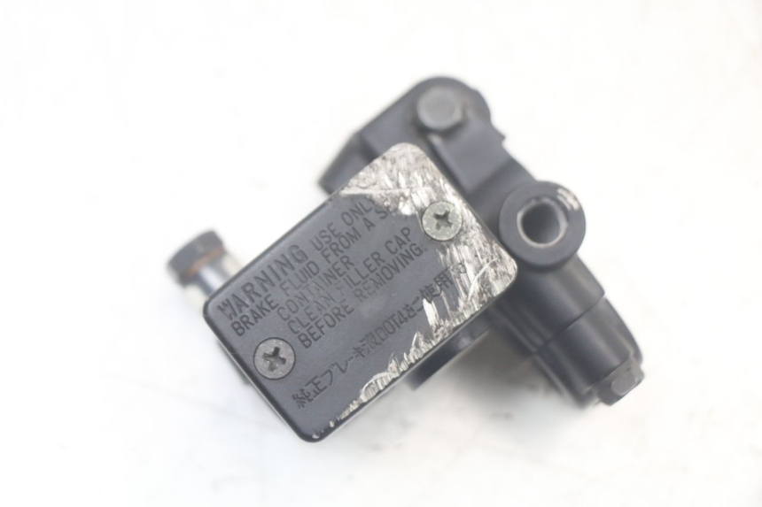 photo de MAITRE CYLINDRE AVANT YAMAHA XT X 660 (2004 - 2016)