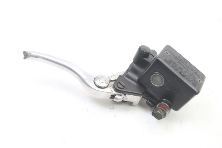 photo de MAITRE CYLINDRE AVANT YAMAHA FZS FAZER 600 (2001 - 2003)