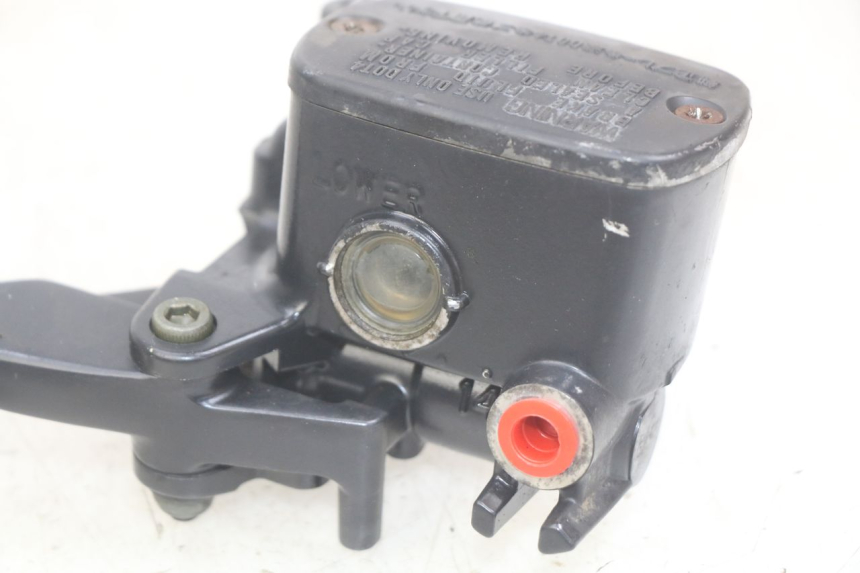 photo de MAITRE CYLINDRE AVANT YAMAHA YP MAJESTY 400 (2004 - 2008)