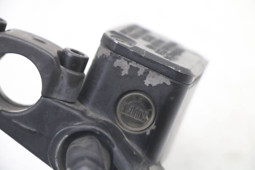 photo de MAITRE CYLINDRE AVANT YAMAHA YP MAJESTY 125 (2007 - 2010)