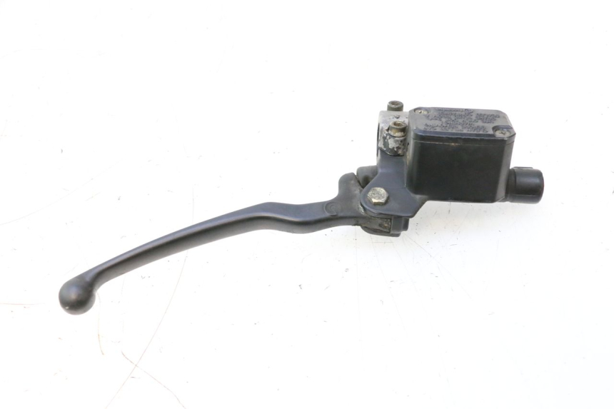 photo de MAITRE CYLINDRE AVANT YAMAHA YP MAJESTY 125 (1998 - 2001) - Autre angle de vue