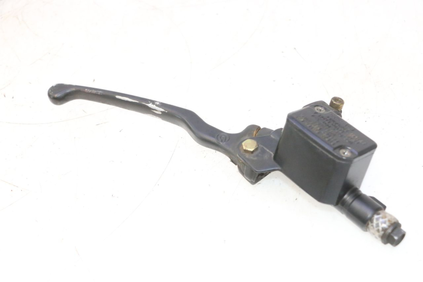 photo de MAITRE CYLINDRE AVANT YAMAHA YP MAJESTY 125 (1998 - 2001) - Vue principale