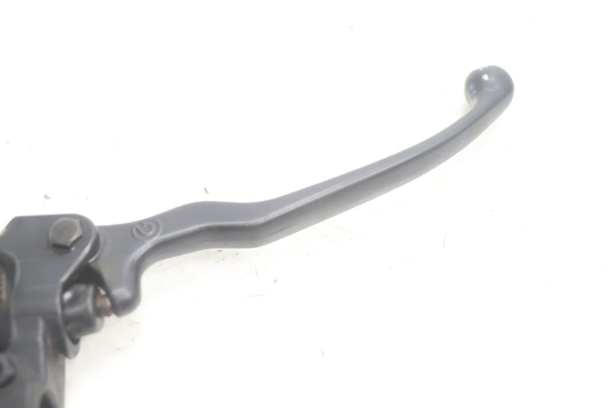 photo de MAITRE CYLINDRE AVANT YAMAHA YP MAJESTY 125 (2002 - 2006) - Zoom état d’usage