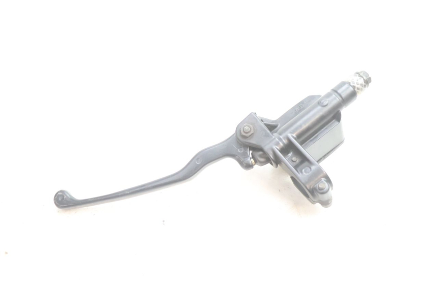photo de MAITRE CYLINDRE AVANT YAMAHA YP MAJESTY 125 (2002 - 2006) - État de surface