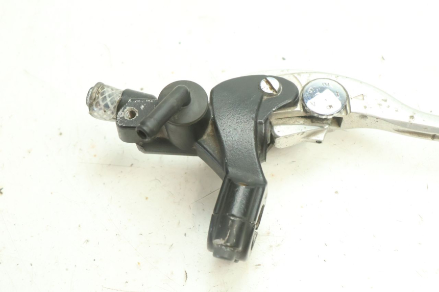 photo de MAITRE CYLINDRE AVANT YAMAHA YZF R6 600 (2008 - 2009) - Détail de la pièce