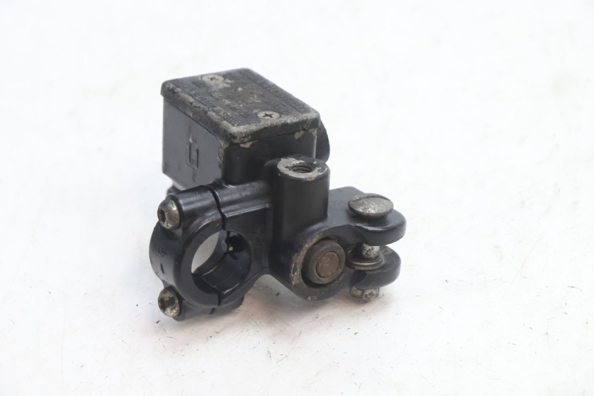 photo de MAITRE CYLINDRE AVANT PIAGGIO ZIP 2T 50 (2009 - 2019) - Gros plan technique