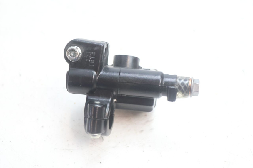 photo de MAITRE CYLINDRE AVANT PIAGGIO ZIP IGET 4T 50 (2021 - 2023) - Points de fixation