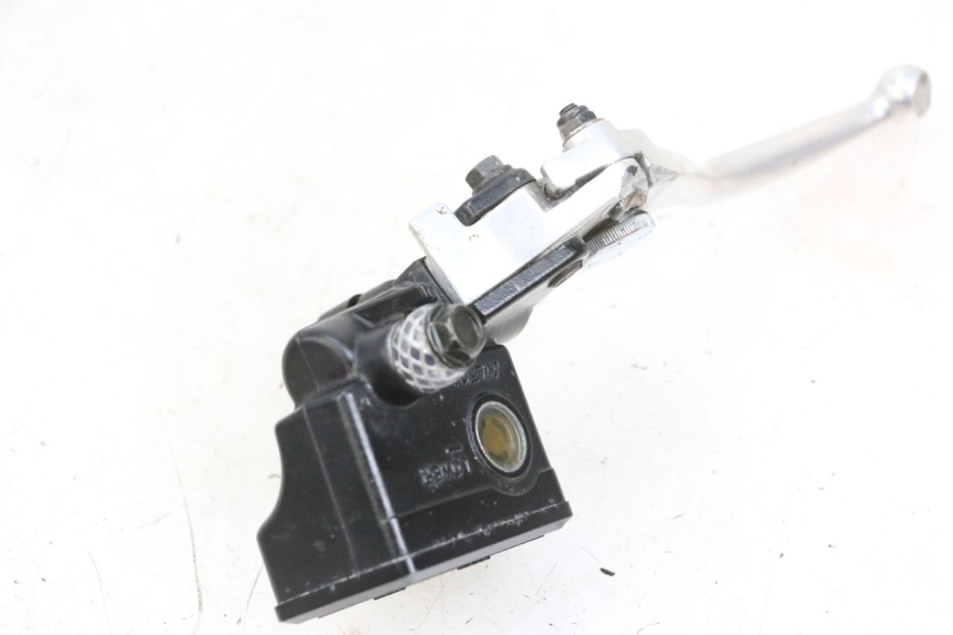 photo de MAITRE CYLINDRE AVANT KAWASAKI ZR 7 750 (1999 - 2001) - Autre angle de vue