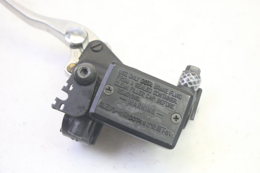 photo de MAITRE CYLINDRE EMBRAYAGE YAMAHA FJR ABS 1300 (2006 - 2012) - Zoom état d’usage