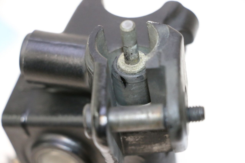 photo de MAITRE CYLINDRE EMBRAYAGE YAMAHA FJR 1300 (2001 - 2005) - Points de fixation