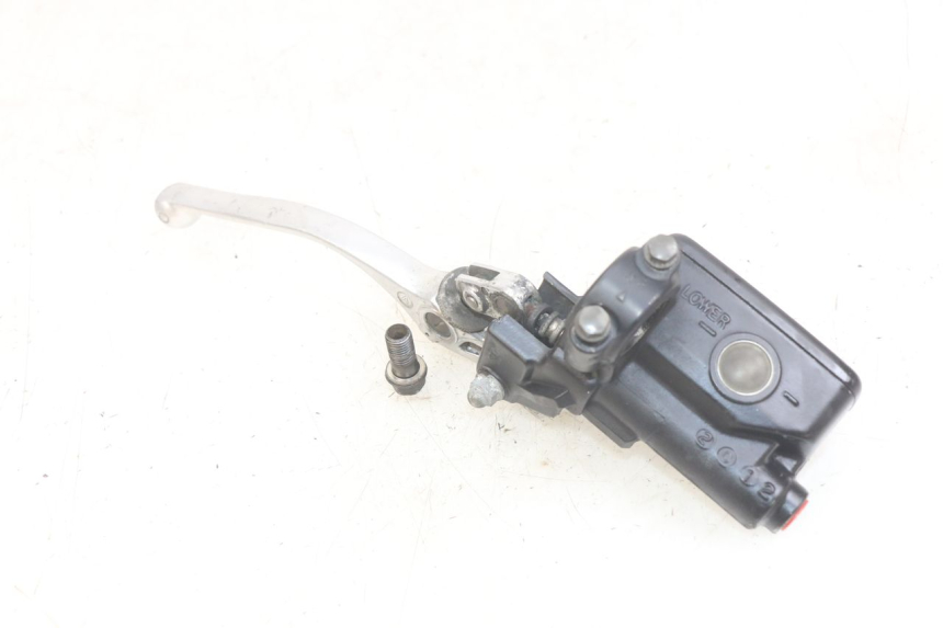 photo de MAITRE CYLINDRE EMBRAYAGE HONDA CBR F SC25 1000 (1989 - 1992)