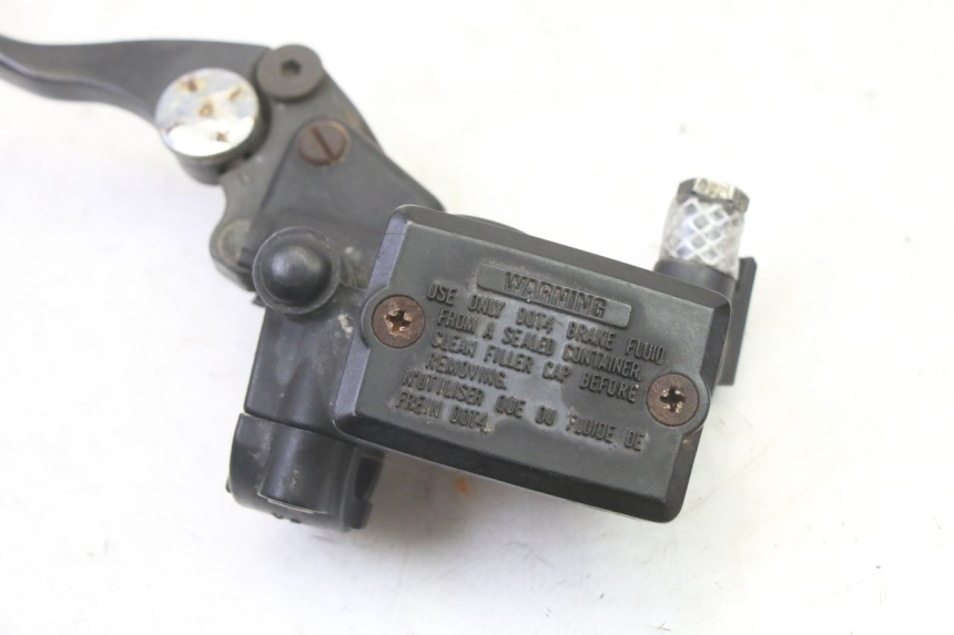 photo de MAITRE CYLINDRE EMBRAYAGE TRIUMPH SPRINT 900 (1995 - 1998)