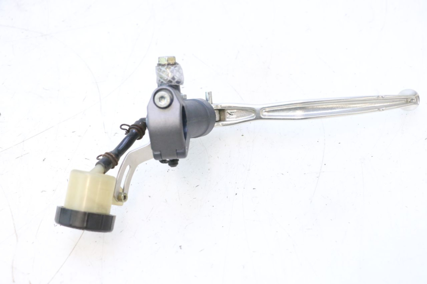 photo de MAITRE CYLINDRE EMBRAYAGE DUCATI SS IE DS CARENEE 1000 (2002 - 2006) - Zoom état d’usage