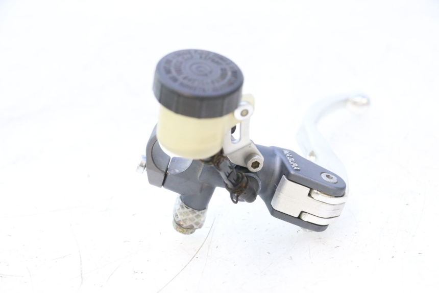 photo de MAITRE CYLINDRE EMBRAYAGE DUCATI SS IE DS CARENEE 1000 (2002 - 2006) - État de surface