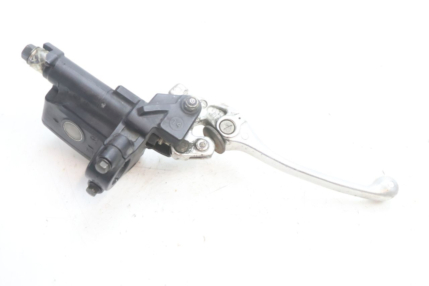 photo de MAITRE CYLINDRE EMBRAYAGE HONDA VFR FI RC46 800 (1998 - 2001) - Vue d’ensemble