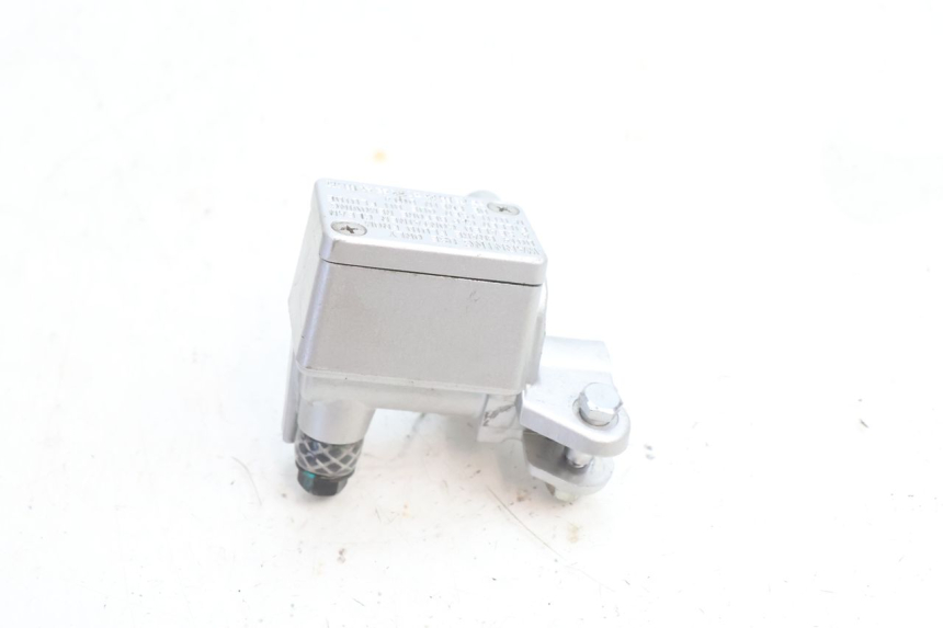 photo de MAITRE CYLINDRE ARRIERE KYMCO AGILITY CITY 16P 125 (2015 - 2024) - Autre angle de vue