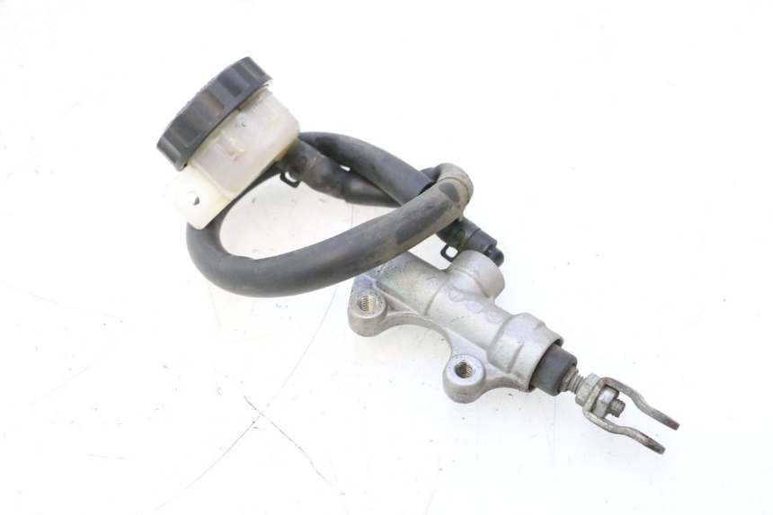 photo de MAITRE CYLINDRE ARRIERE KAWASAKI ER-6 ER6 N 650 (2005 - 2009) - Autre angle de vue