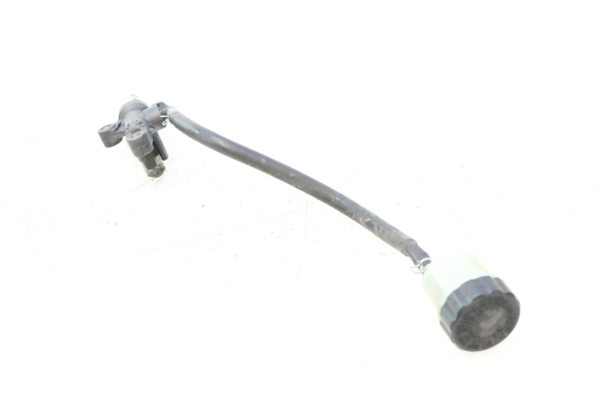 photo de MAITRE CYLINDRE ARRIERE YAMAHA FJR 1300 (2001 - 2005) - Autre angle de vue