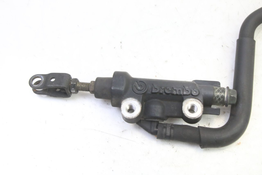 photo de MAITRE CYLINDRE ARRIERE YAMAHA FZ6 FAZER S2 600 (2007 - 2011)