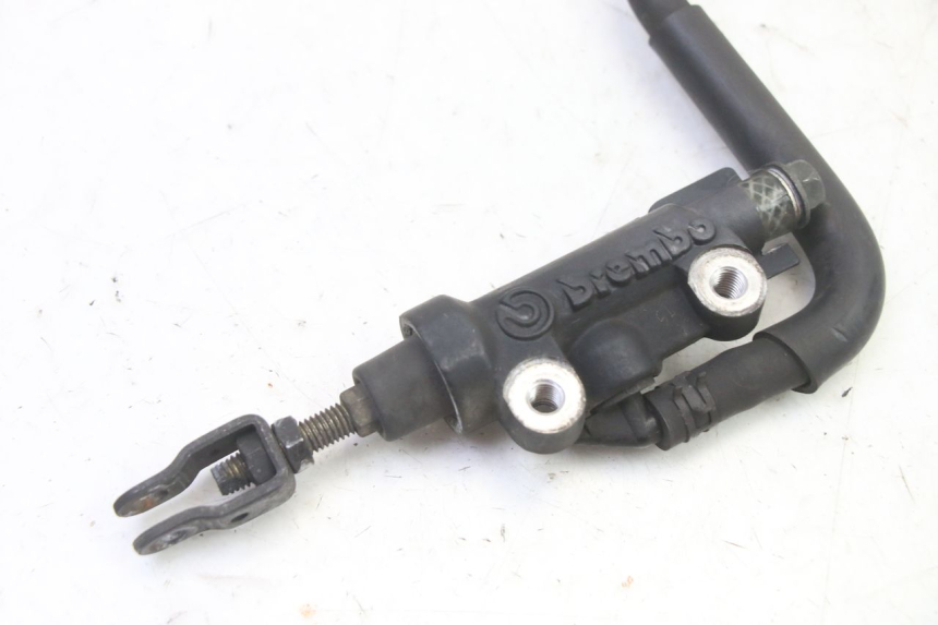 photo de MAITRE CYLINDRE ARRIERE YAMAHA FZ6 FAZER S2 600 (2007 - 2011)