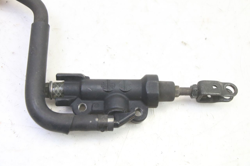 photo de MAITRE CYLINDRE ARRIERE YAMAHA FZ6 FAZER S2 600 (2007 - 2011)