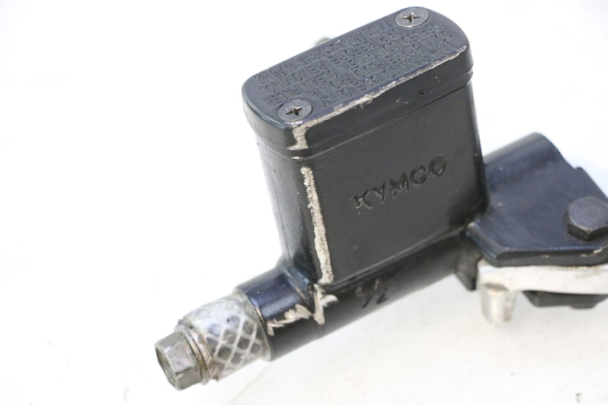photo de MAITRE CYLINDRE ARRIERE KYMCO GRAND DINK 125 (2008 - 2014) - Autre angle de vue