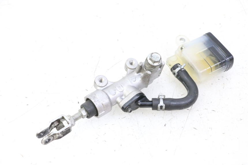 photo de MAITRE CYLINDRE ARRIERE SUZUKI GSR 750 (2011 - 2017)