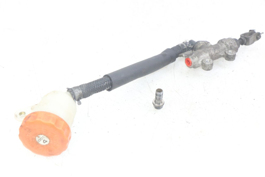 photo de MAITRE CYLINDRE FREIN ARRIERE HONDA CBR F SC25 1000 (1989 - 1992)