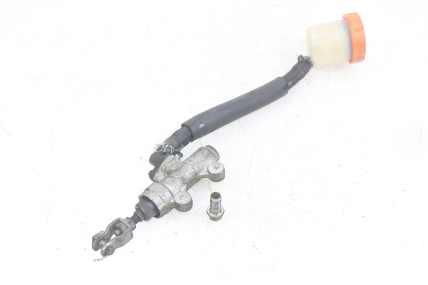 photo de MAITRE CYLINDRE FREIN ARRIERE HONDA CBR F SC25 1000 (1989 - 1992)