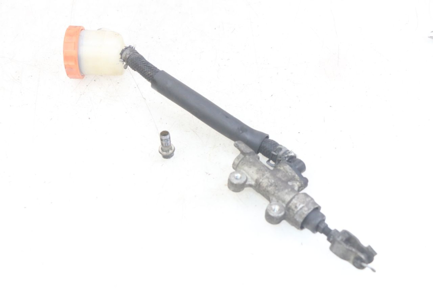 photo de MAITRE CYLINDRE FREIN ARRIERE HONDA CBR F SC25 1000 (1989 - 1992)