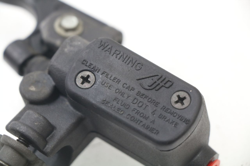 photo de MAITRE CYLINDRE ARRIERE PEUGEOT JET FORCE CARBU 50 (2003 - 2016)