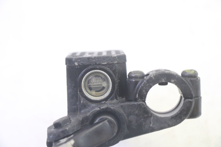 photo de MAITRE CYLINDRE FREIN ARRIERE PIAGGIO MP3 RL 250 (2007 - 2010) - Gros plan technique