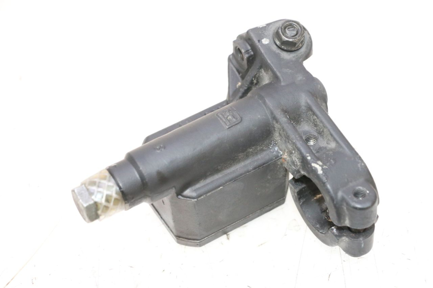 photo de MAITRE CYLINDRE FREIN ARRIERE PIAGGIO MP3 RL 250 (2006 - 2010) - Autre angle de vue
