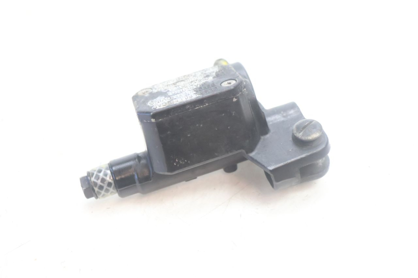 photo de MAITRE CYLINDRE ARRIERE PIAGGIO MP3 500 (2016 - 2018) - Autre angle de vue