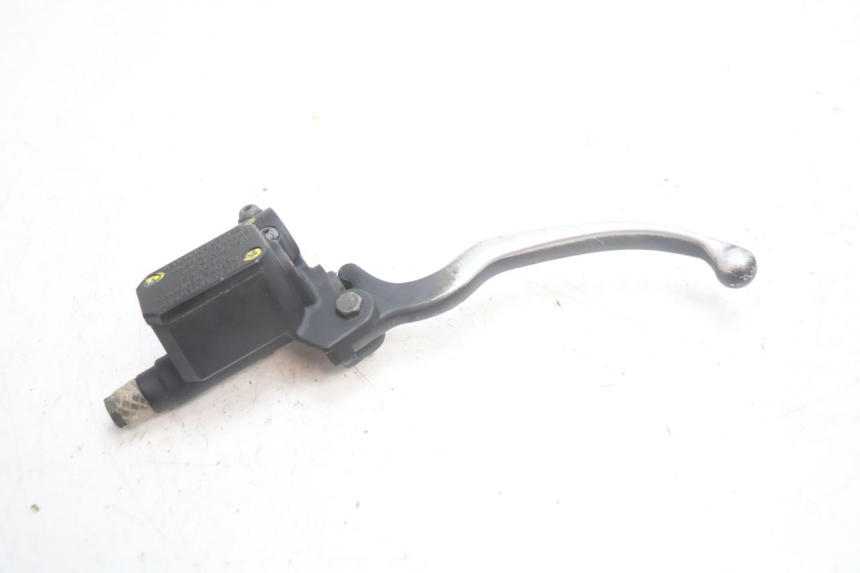 photo de MAITRE CYLINDRE FREIN ARRIERE PIAGGIO MP3 125 (2006 - 2014) - Autre angle de vue