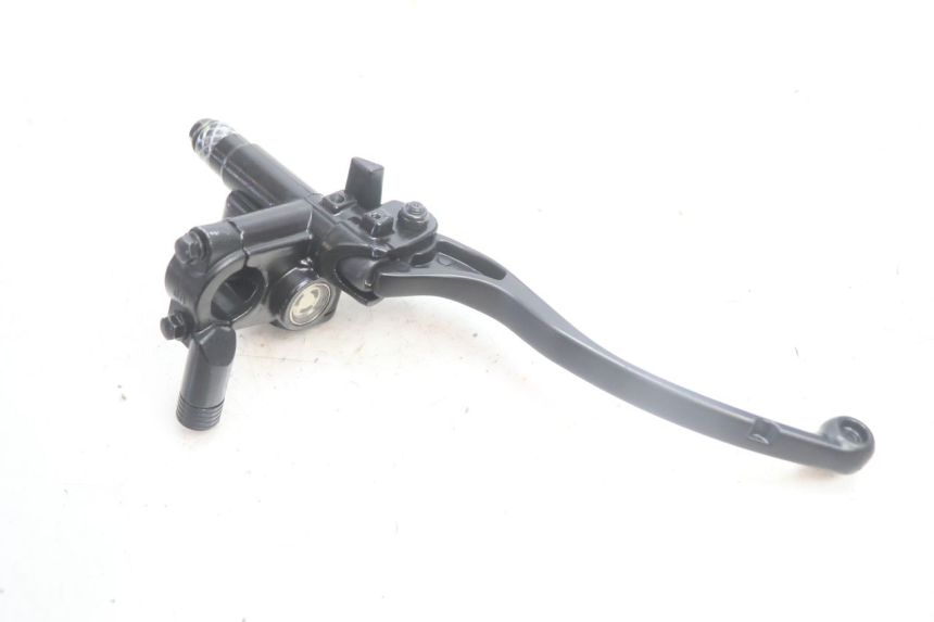 photo de MAITRE CYLINDRE ARRIERE JM MOTORS R-MAX TECH 50 (2024 - 2026) - Points de fixation