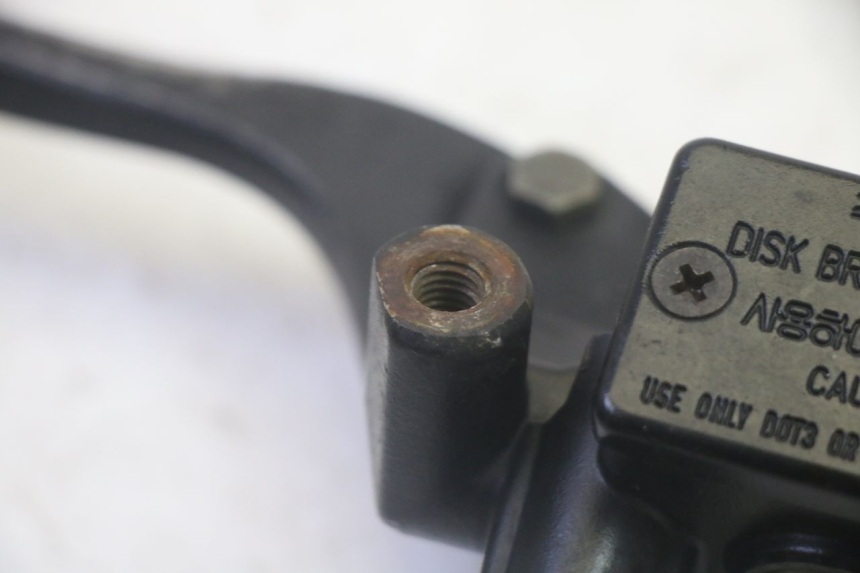 photo de MAITRE CYLINDRE FREIN ARRIERE DAELIM S1 125 (2007 - 2016) - Autre angle de vue