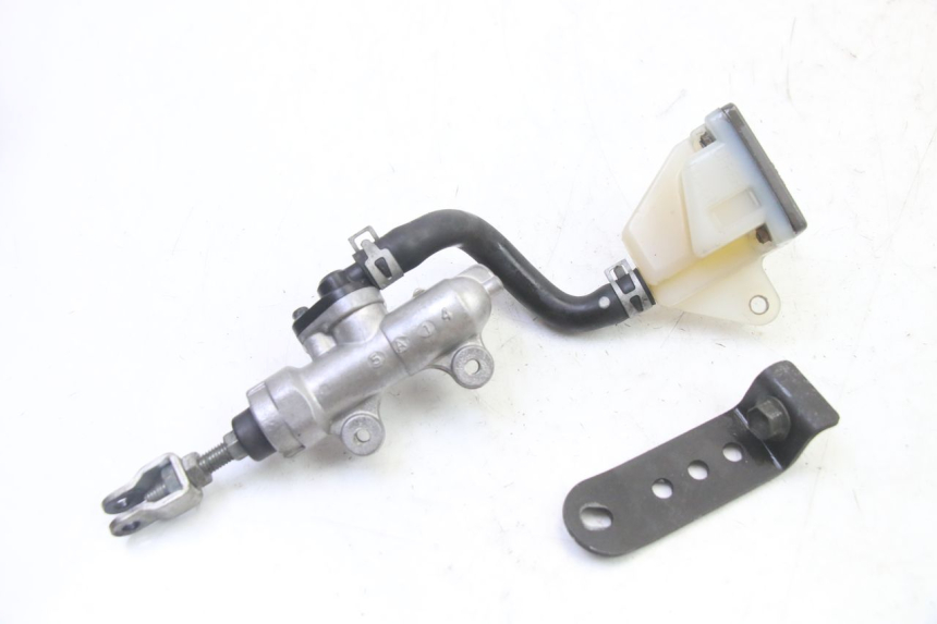 photo de MAITRE CYLINDRE ARRIERE SUZUKI SV S 650 (2003 - 2009)