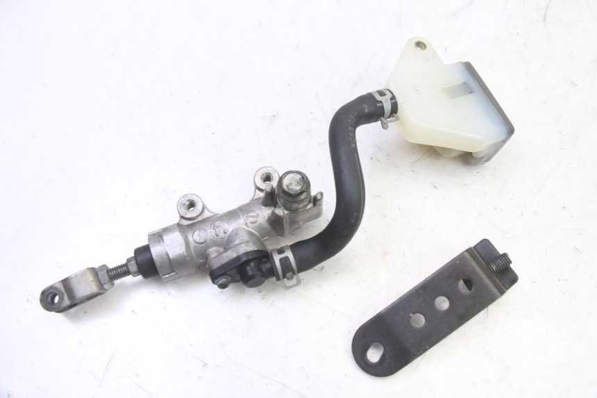 photo de MAITRE CYLINDRE ARRIERE SUZUKI SV S 650 (2003 - 2009)