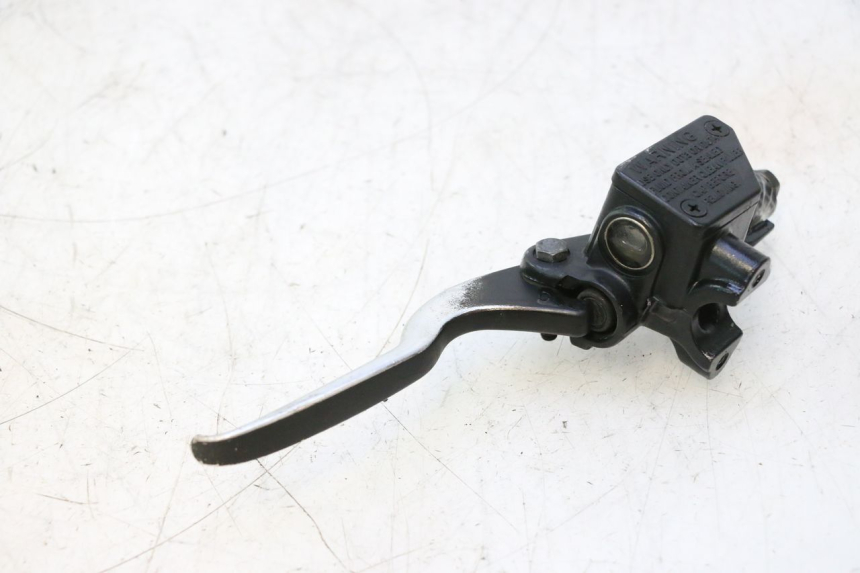 photo de MAITRE CYLINDRE ARRIERE PEUGEOT TWEET 4T 50 (2018 - 2022) - Points de fixation