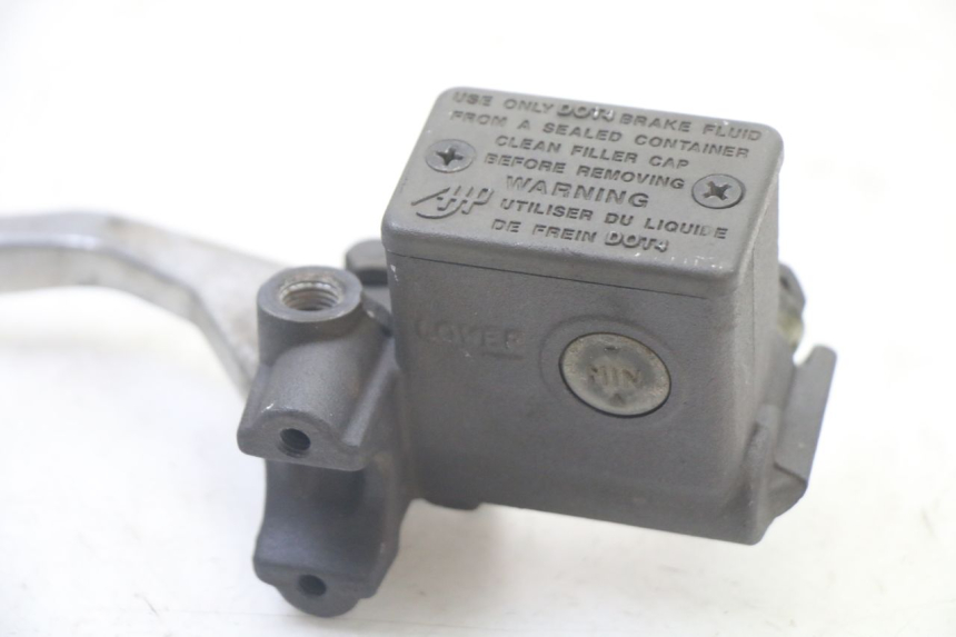 photo de MAITRE CYLINDRE ARRIERE SUZUKI UH BURGMAN 125 (2002 - 2006)
