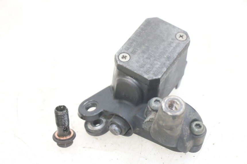 photo de MAITRE CYLINDRE FREIN ARRIERE YAMAHA X-MAX XMAX 250 (2006 - 2009)