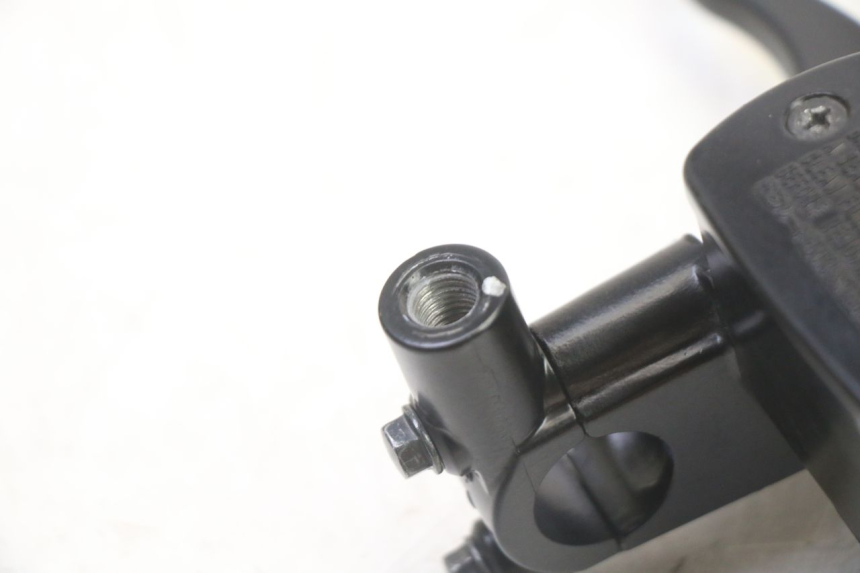 photo de MAITRE CYLINDRE ARRIERE YAMAHA XMAX X-MAX 125 (2021 - 2025) - Autre angle de vue