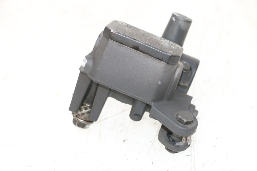 photo de MAITRE CYLINDRE FREIN ARRIERE YAMAHA XMAX X-MAX 125 (2006 - 2009) - Vue principale