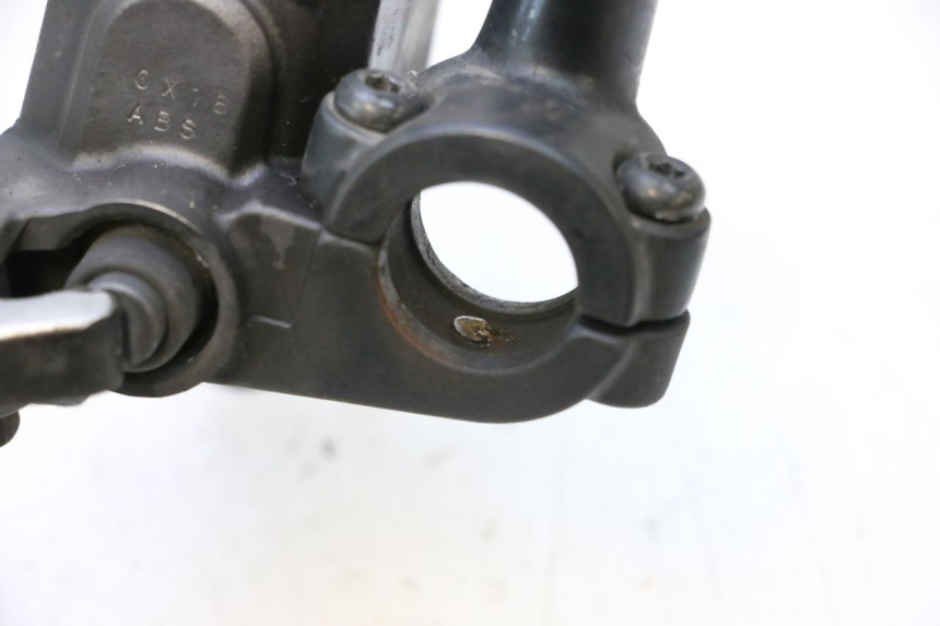 photo de MAITRE CYLINDRE FREIN ARRIERE YAMAHA X-MAX XMAX 125 (2010 - 2013) - État de surface