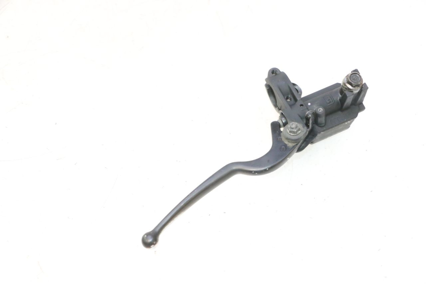 photo de MAITRE CYLINDRE FREIN ARRIERE YAMAHA XMAX X-MAX 125 (2006 - 2009) - Autre angle de vue