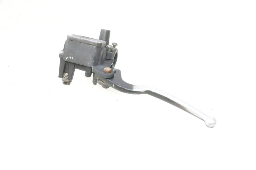 photo de MAITRE CYLINDRE FREIN ARRIERE YAMAHA XMAX X-MAX 125 (2006 - 2009) - État de surface