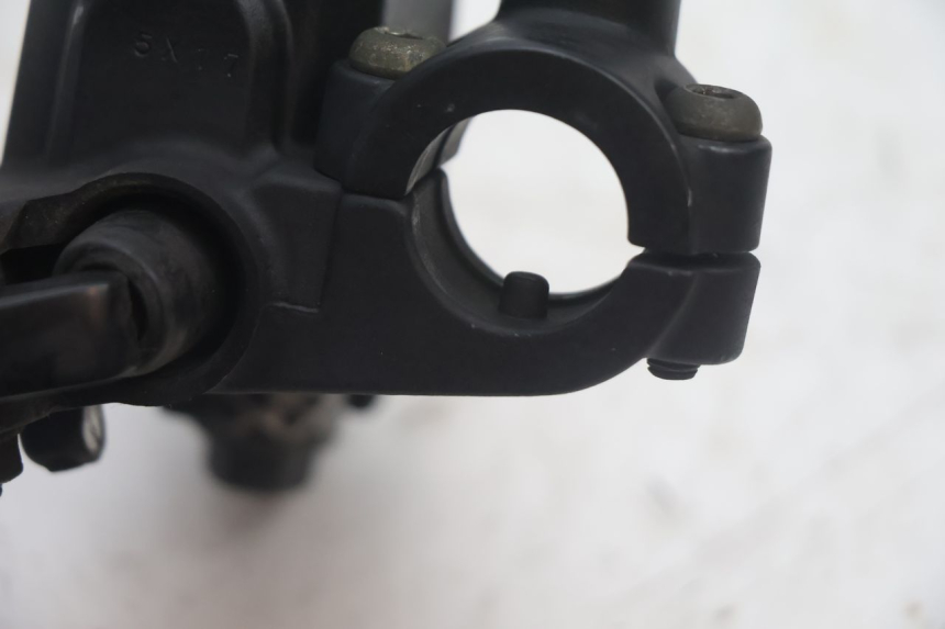 photo de MAITRE CYLINDRE FREIN ARRIERE YAMAHA XMAX X-MAX 125 (2006 - 2009) - Points de fixation